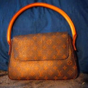 Louis vuitton hand bag(purse)